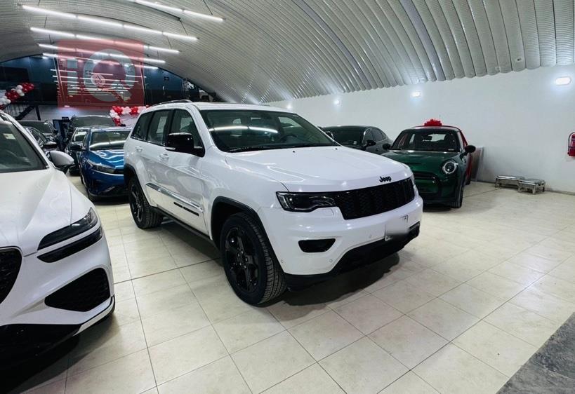 جيب جراند شيروكي